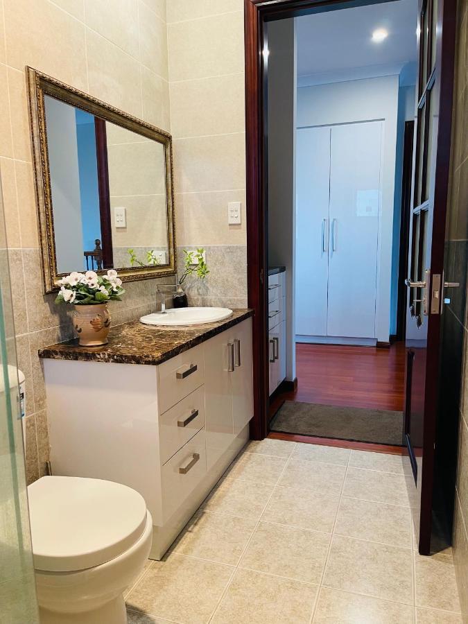 Comfortable Luxury Home Perth Eksteriør billede